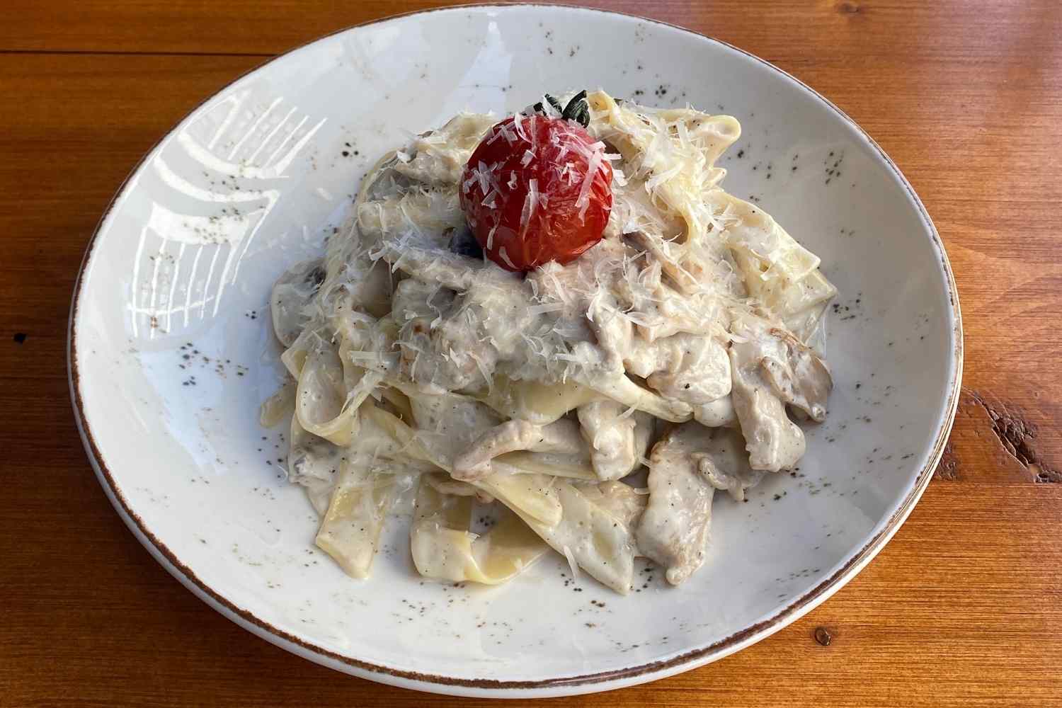 FETTUCCINE ALFREDO